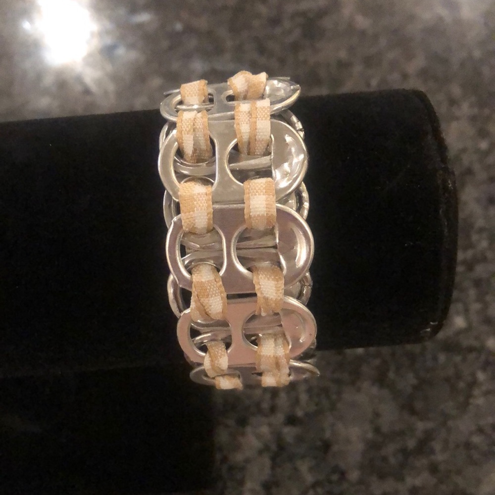 Soda tab bracelet, new✨